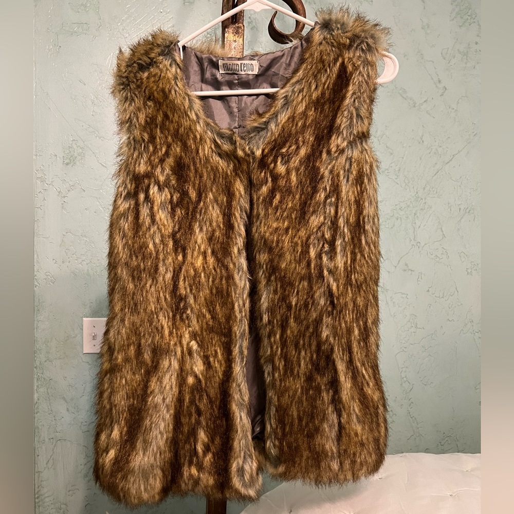 Monoreno Brown Faux Fur Vest